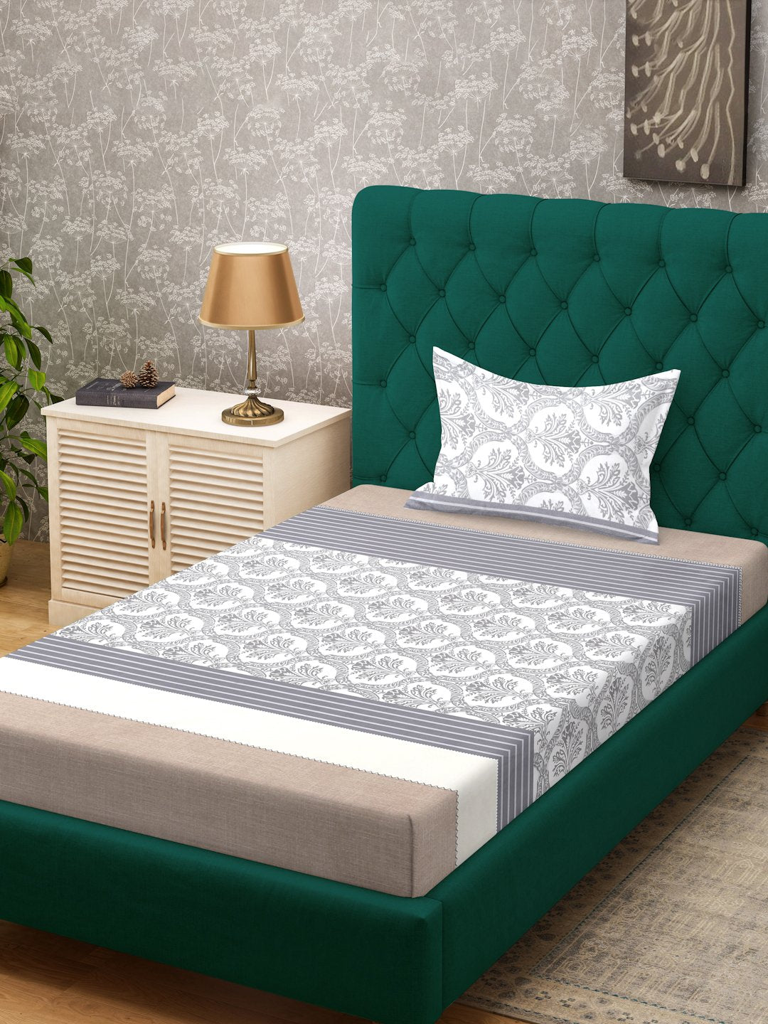 Multi Floral 300 TC Cotton Blend Single Bedsheet in Book Fold Packing
