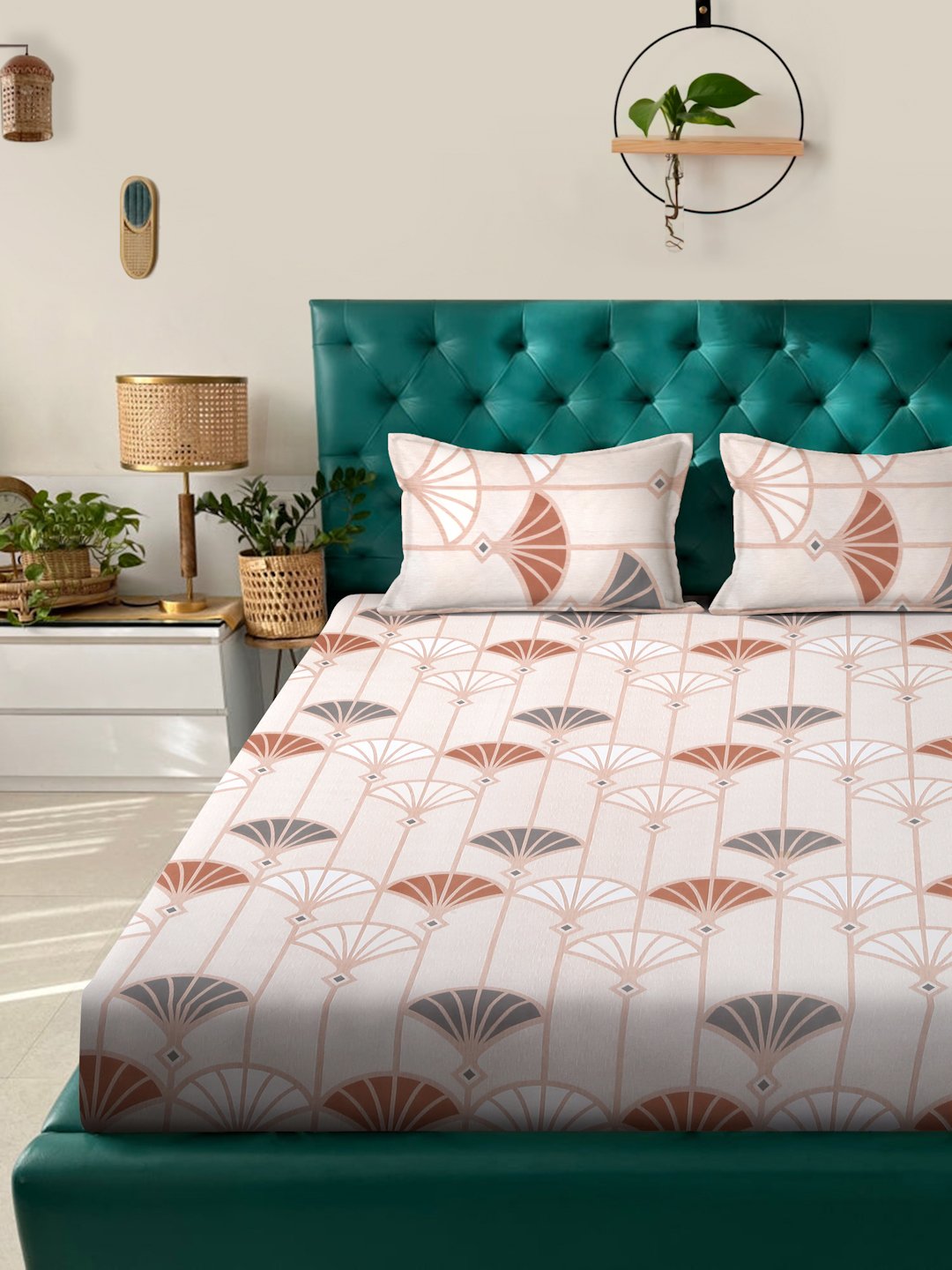 Cream Floral 300 TC Cotton Blend Double Bedsheet with 2 Pillow Covers
