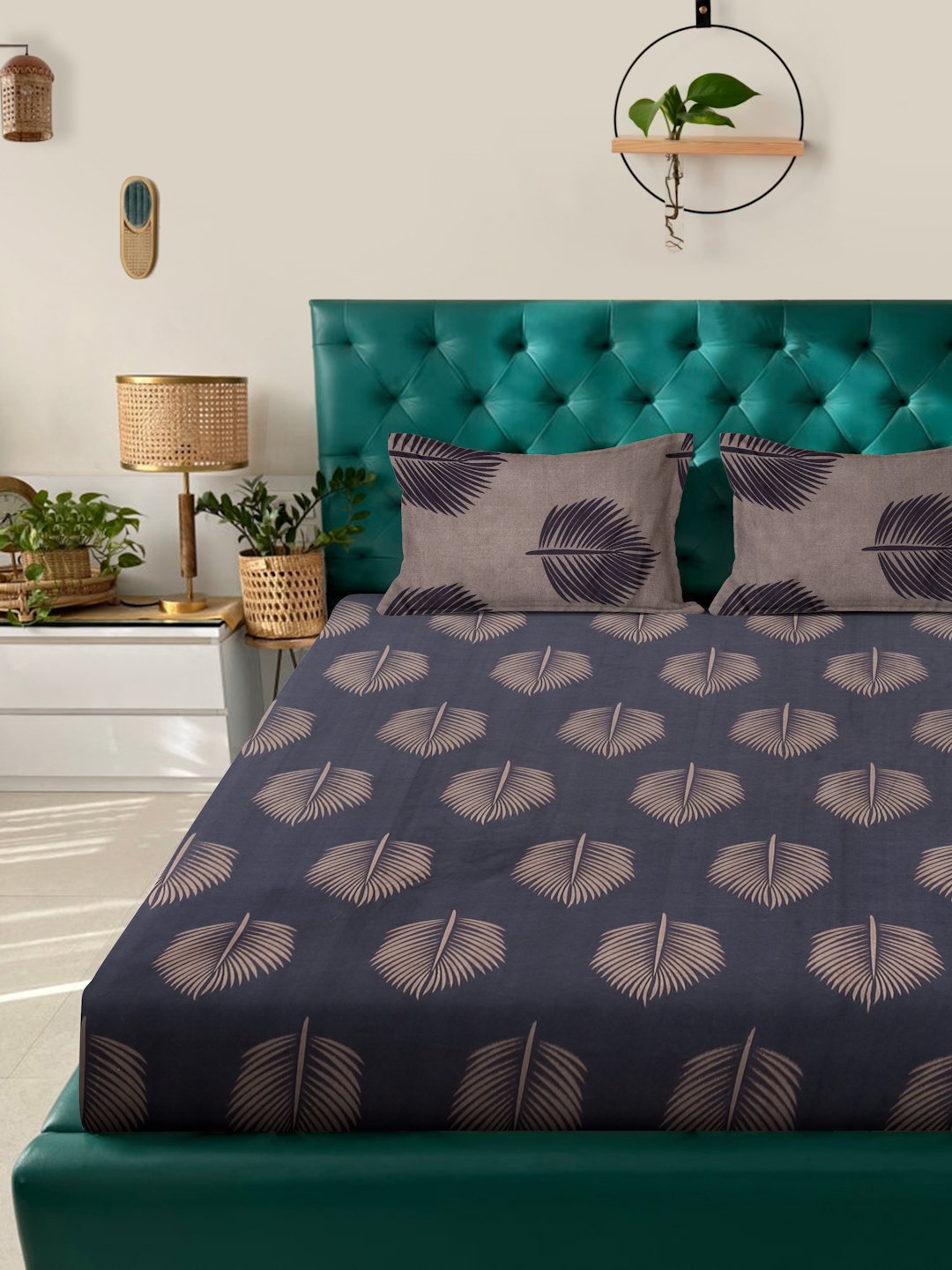 Purple Floral 300 TC Cotton Blend Fitted Double Bedsheet in Book Fold Packing