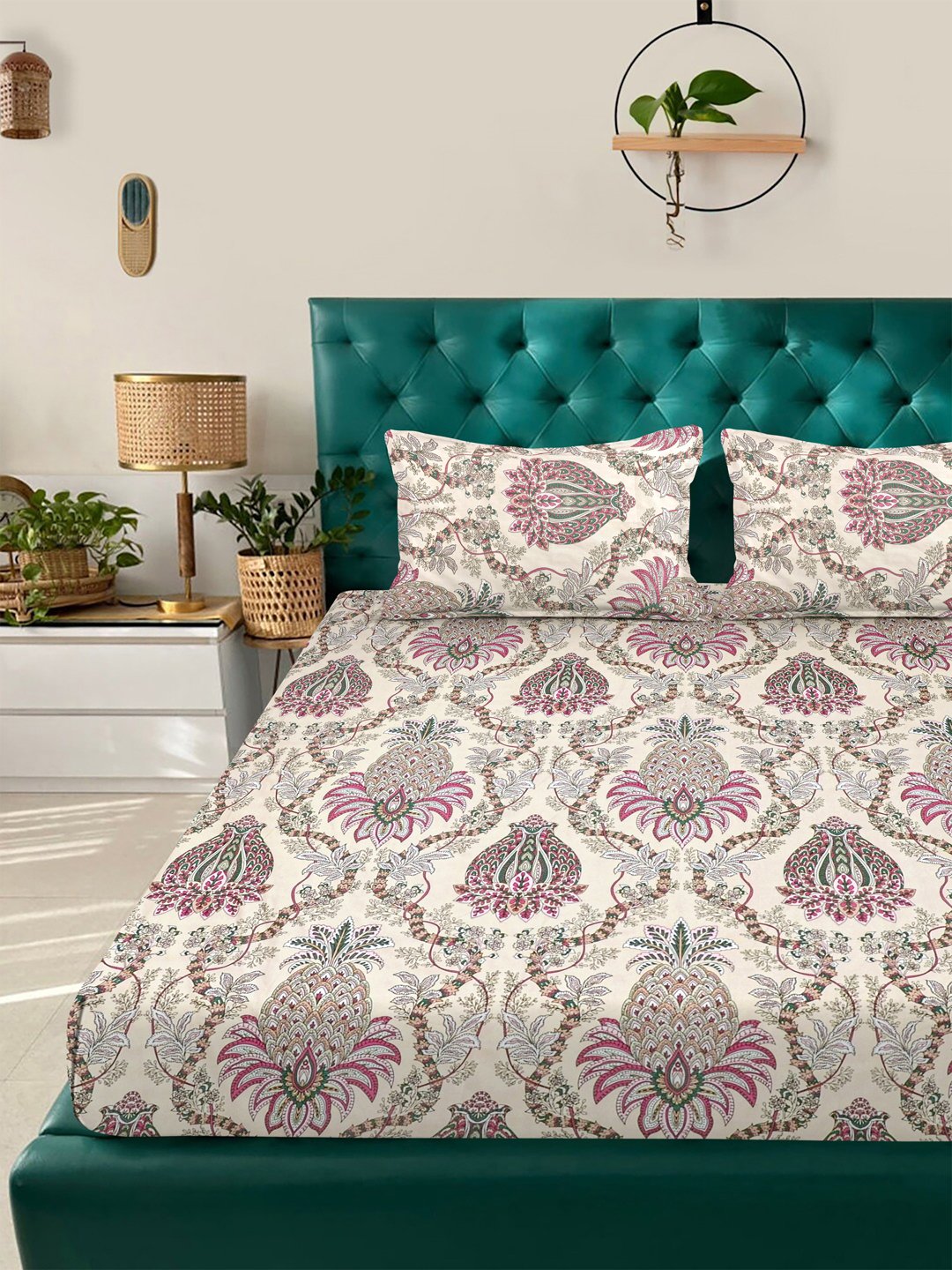 Multi Floral 300 TC Cotton Blend Fitted Double Bedsheet in Book Fold Packing