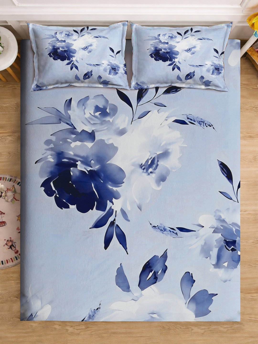Blue Digital Floral Printed Cotton Blend Double Bedsheet with 2 Pillow Covers