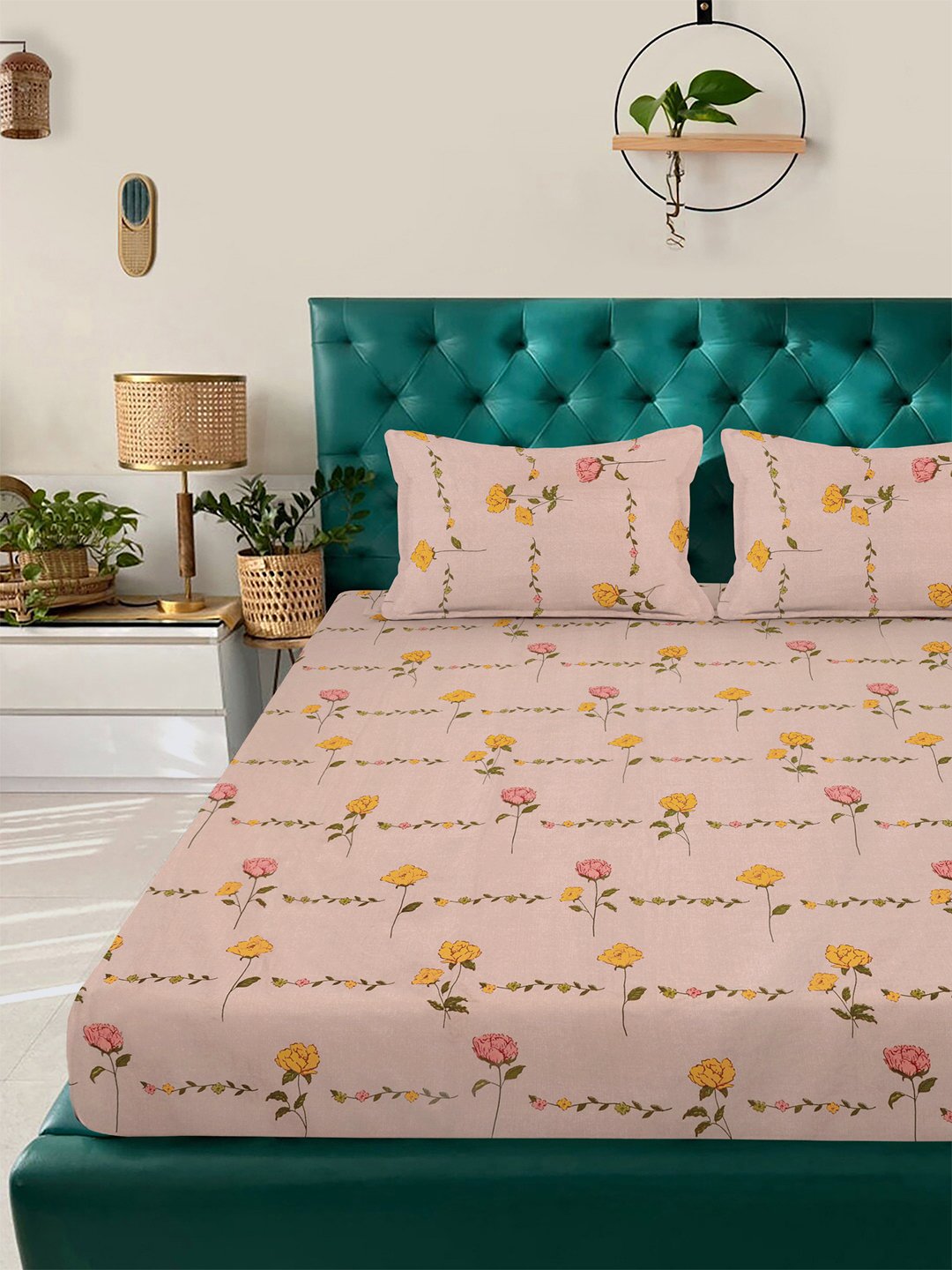 Peach Floral 300 TC Cotton Blend Fitted Double Bedsheet with 2 Pillow Covers