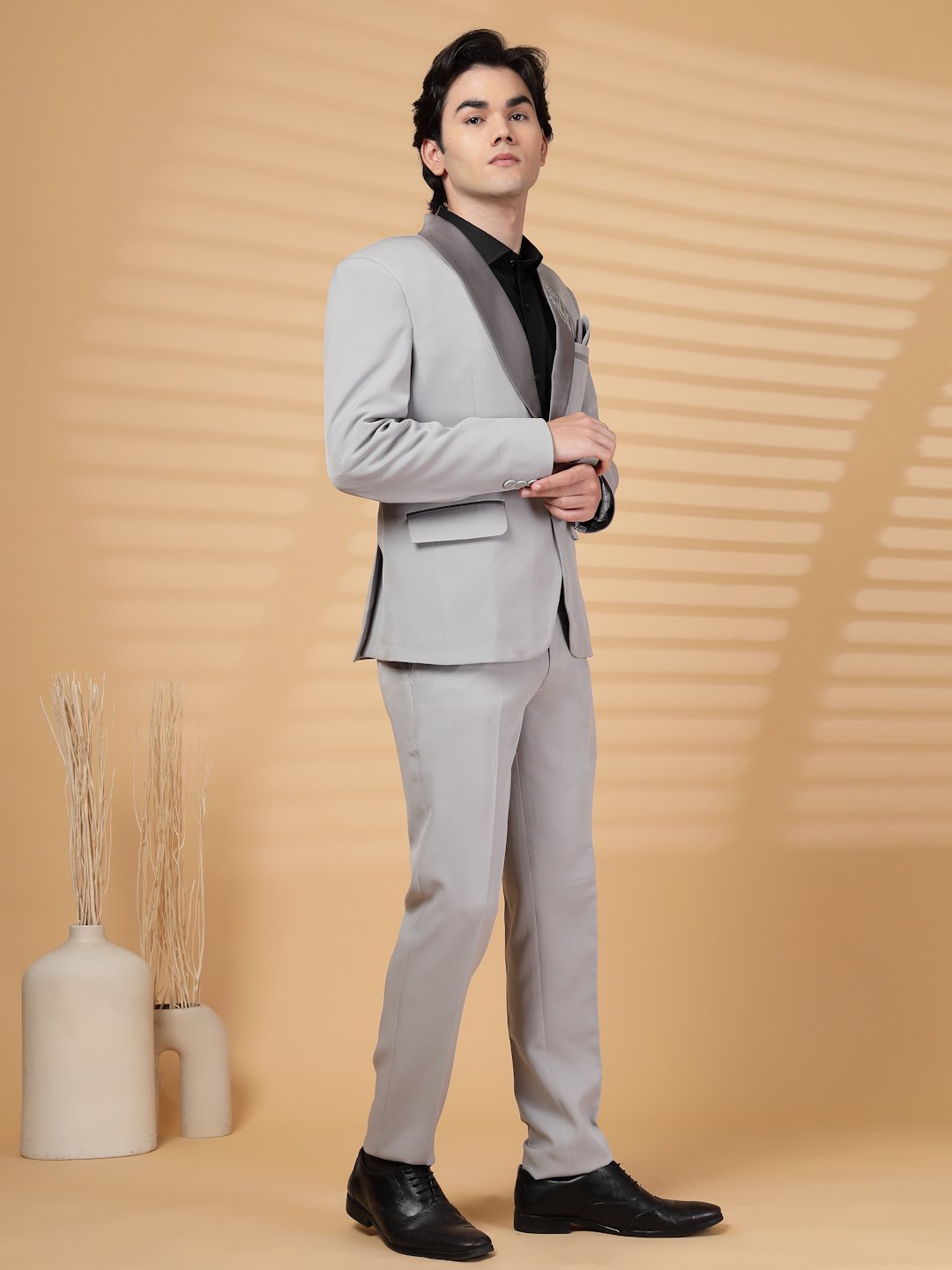 Grey Solid Embroidery Single-Breasted Two-Piece Party Suit