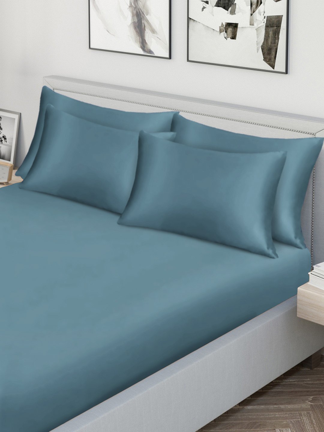 Turquoise Solid 300 TC Cotton Blend Fitted Double Bedsheet with 4 Pillow Covers
