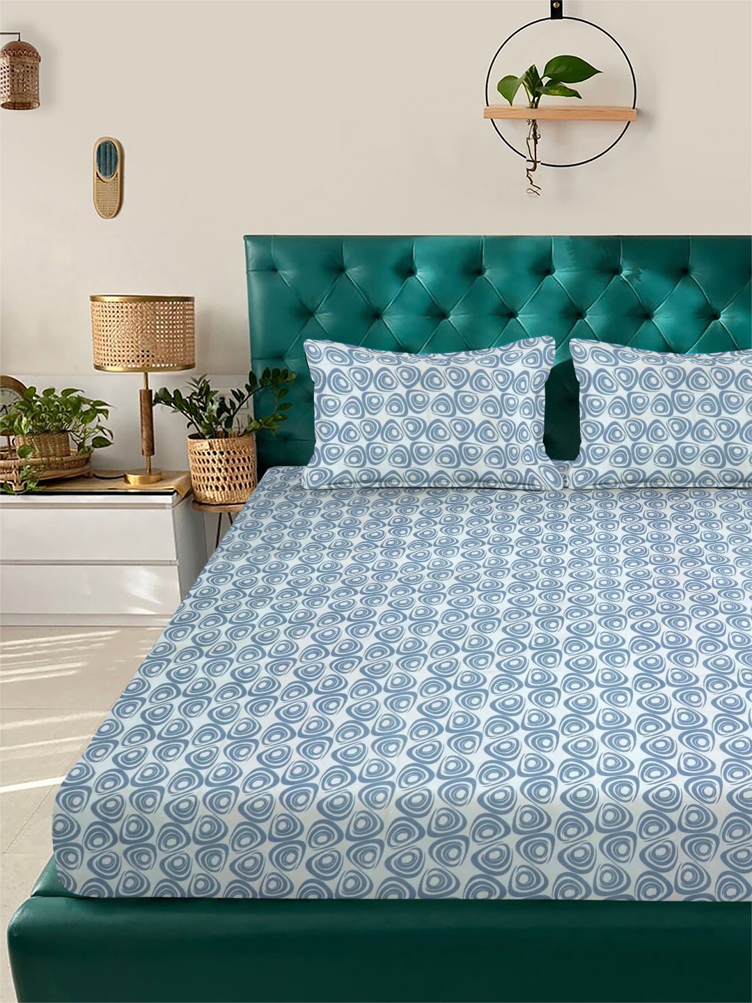 Blue Geometric 300 TC Cotton Blend Fitted Double Bedsheet with 2 Pillow Covers
