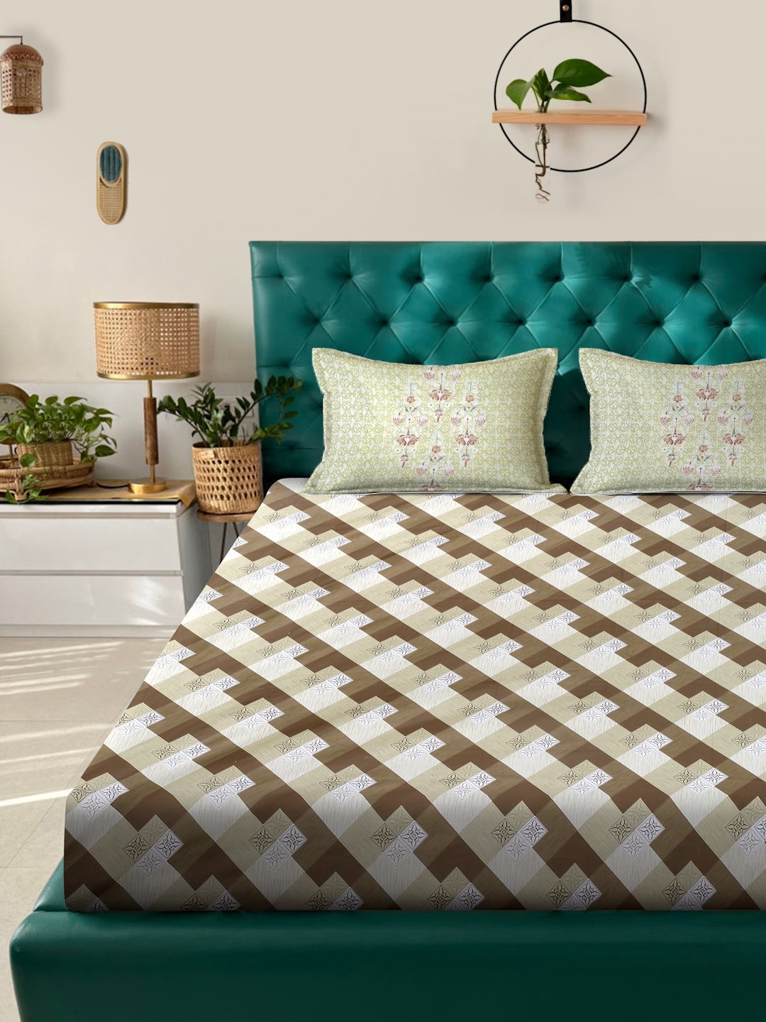 Brown Geometric 400 TC Pure Cotton Super King Double Bedsheet with 2 Pillow Covers