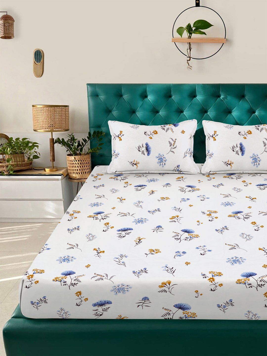 White Floral 300 TC Cotton Blend Double Bedsheet with 2 Pillow Covers