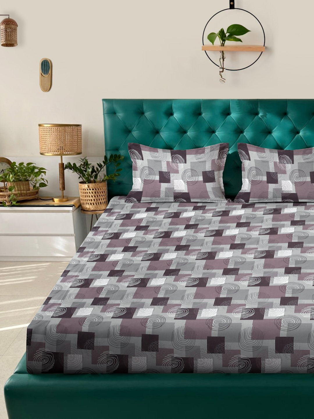 Purple Geometric 400 TC Pure Cotton Double Bedsheet with 2 Pillow Covers