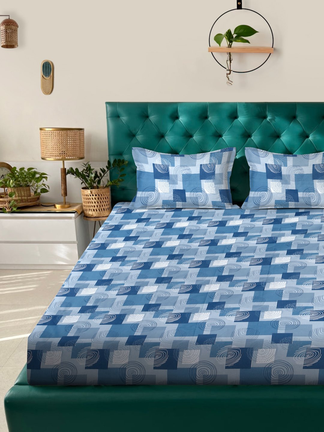 Blue Geometric 400 TC Pure Cotton Double Bedsheet with 2 Pillow Covers