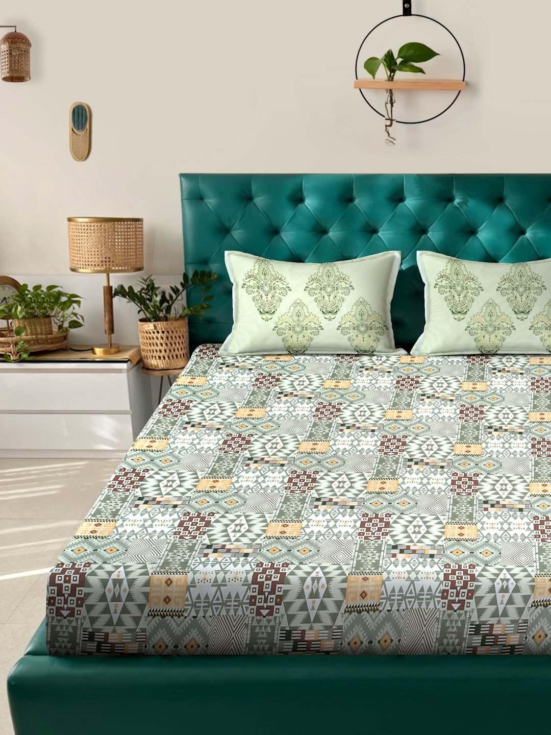 Multi Geometric 400 TC Pure Cotton Super King Double Bedsheet with 2 Pillow Covers