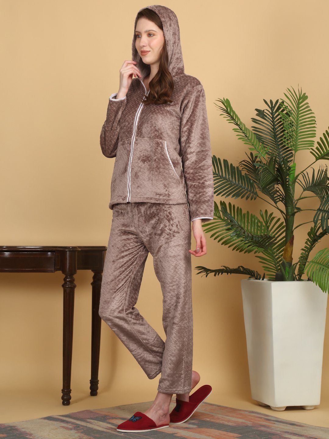 Women Brown Solid Hooded Woolen Night Suit