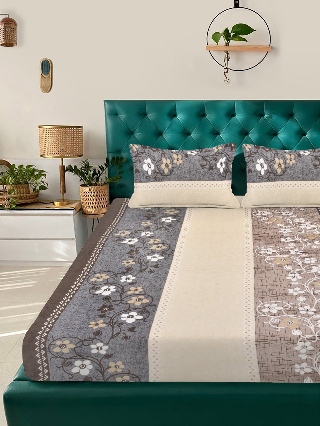 Brown Floral Woolen Double Bedsheet with 2 Pillow Covers