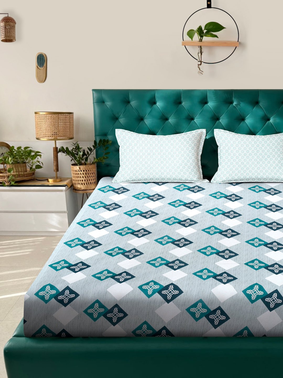 Turquoise  Geometric 400 TC Pure Cotton Double Bedsheet with 2 Pillow Covers