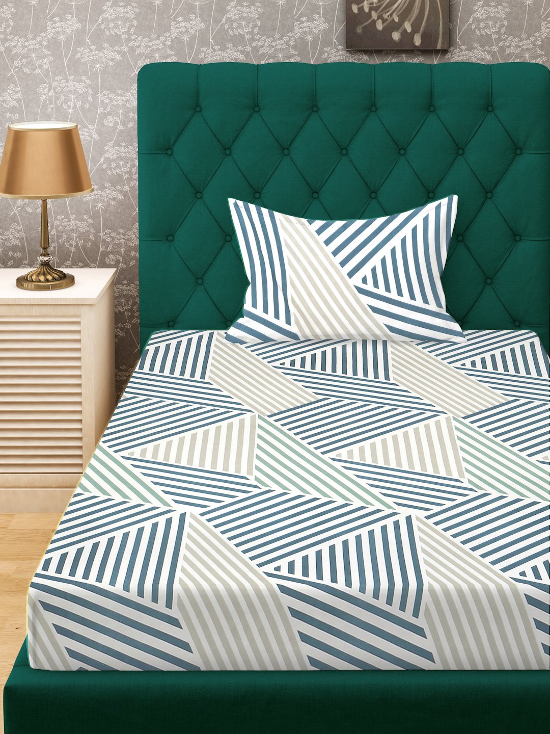 Green Geometric 300 TC Cotton Blend Single Bedsheet in Book Fold Packing