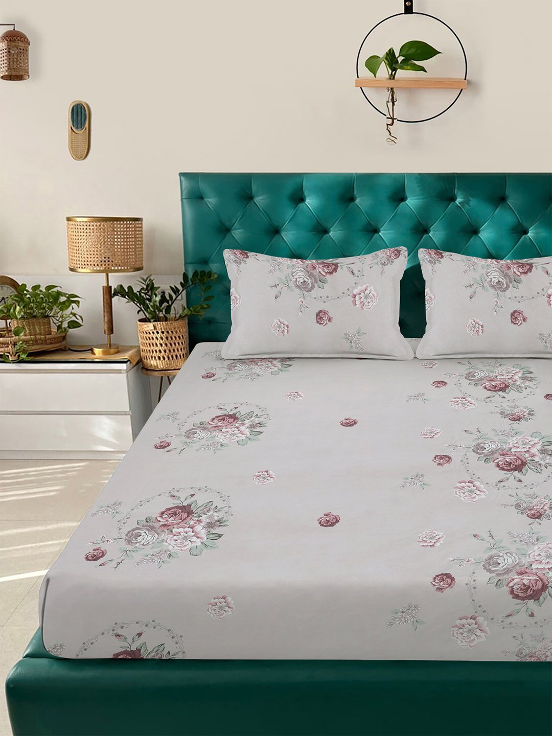 Multi Floral 300 TC Cotton Blend Fitted Double Bedsheet with 2 Pillow Covers
