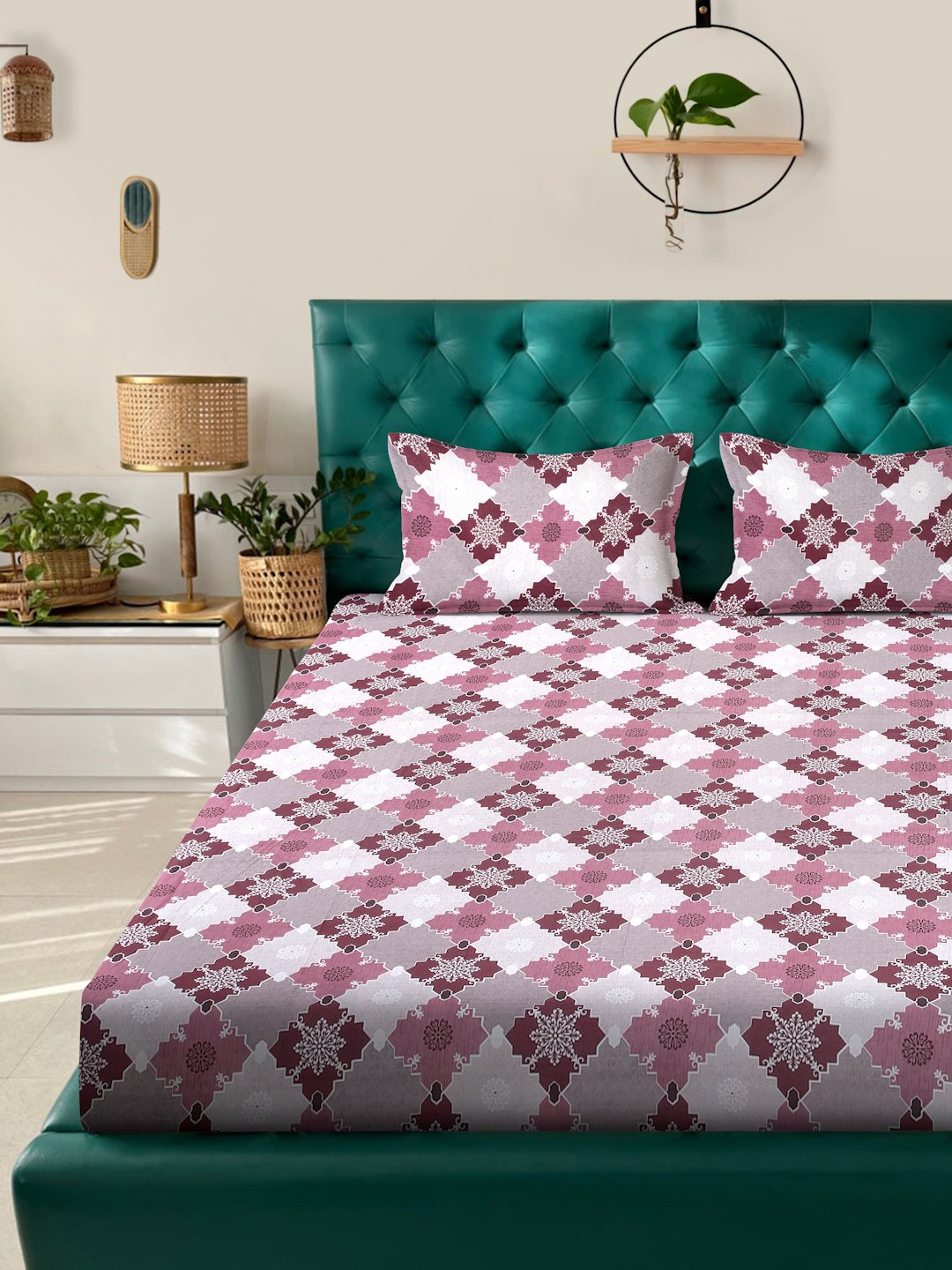 Pink Geometric 400 TC Pure Cotton Fitted Double Bedsheet with 2 Pillow Covers