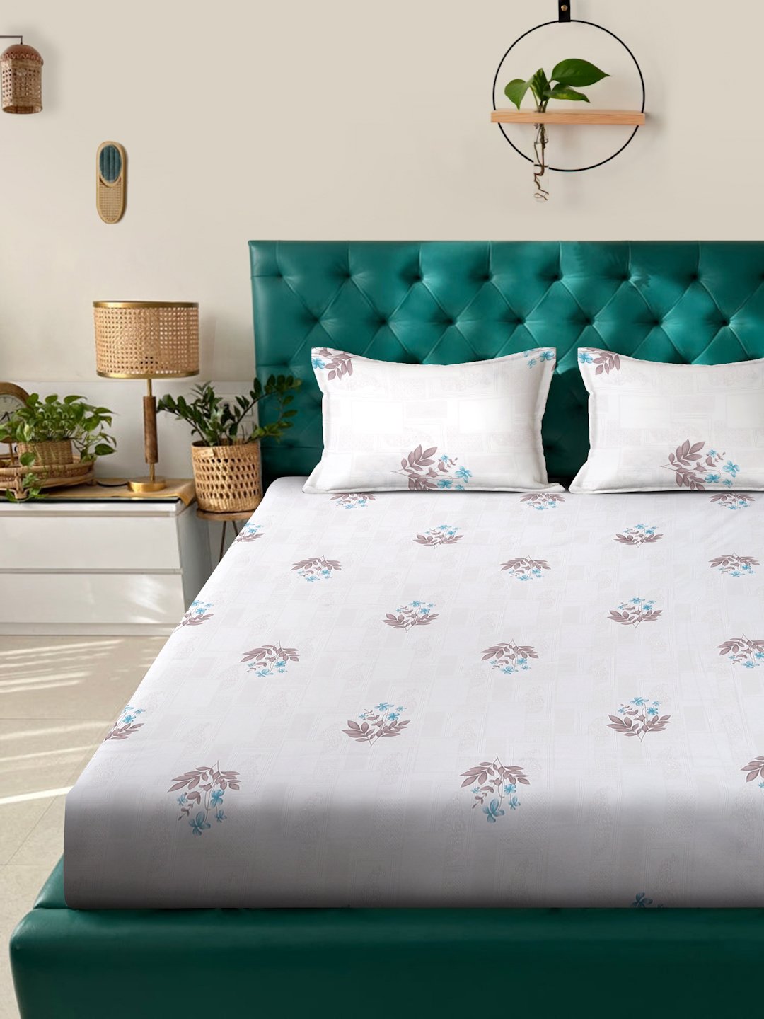 White Floral 400 TC Pure Cotton Super King Double Bedsheet with 2 Pillow Covers