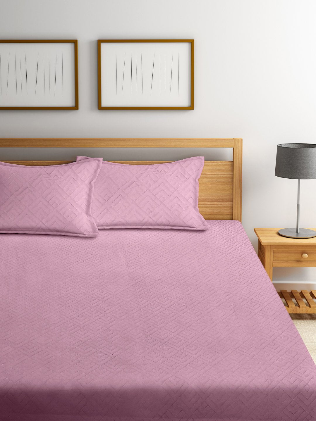 Pink Geometric King Size Micro Fiber Filling Double Bedcover with 2 Pillow covers