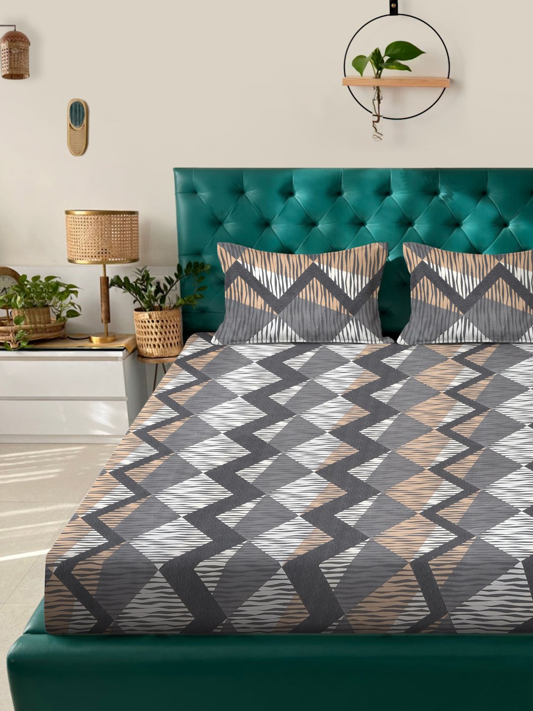 Grey Geometric  300 TC Cotton Blend Fitted Double Bedsheet with 2 Pillow Covers