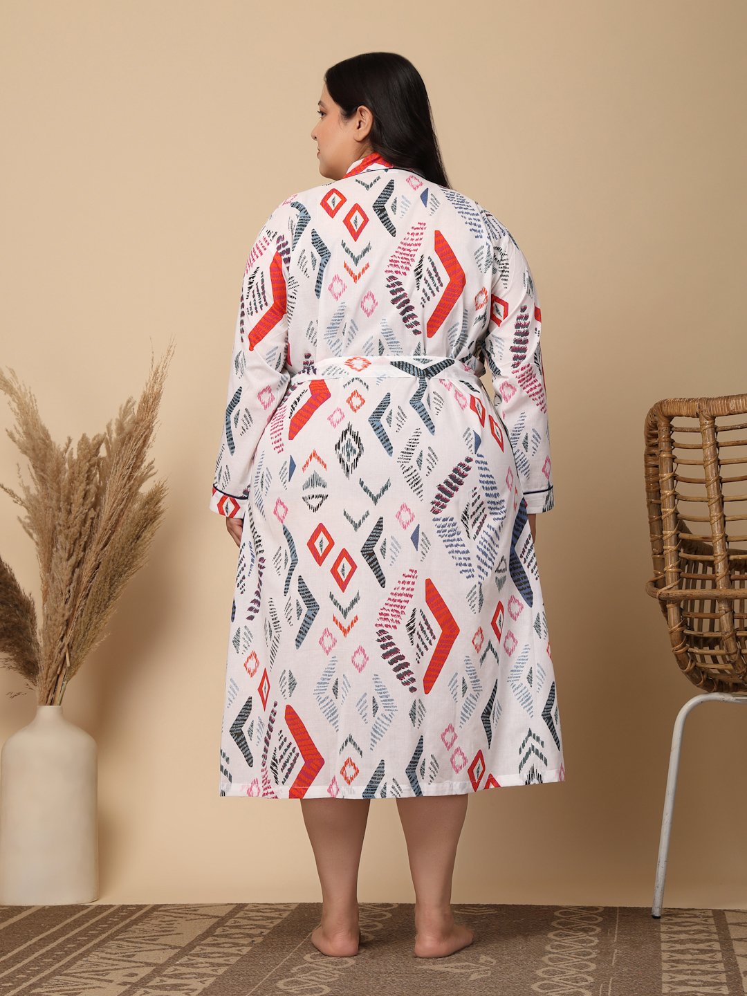Women Printed White Abstract Plus Size Pure Cotton Bath Robe With Belt