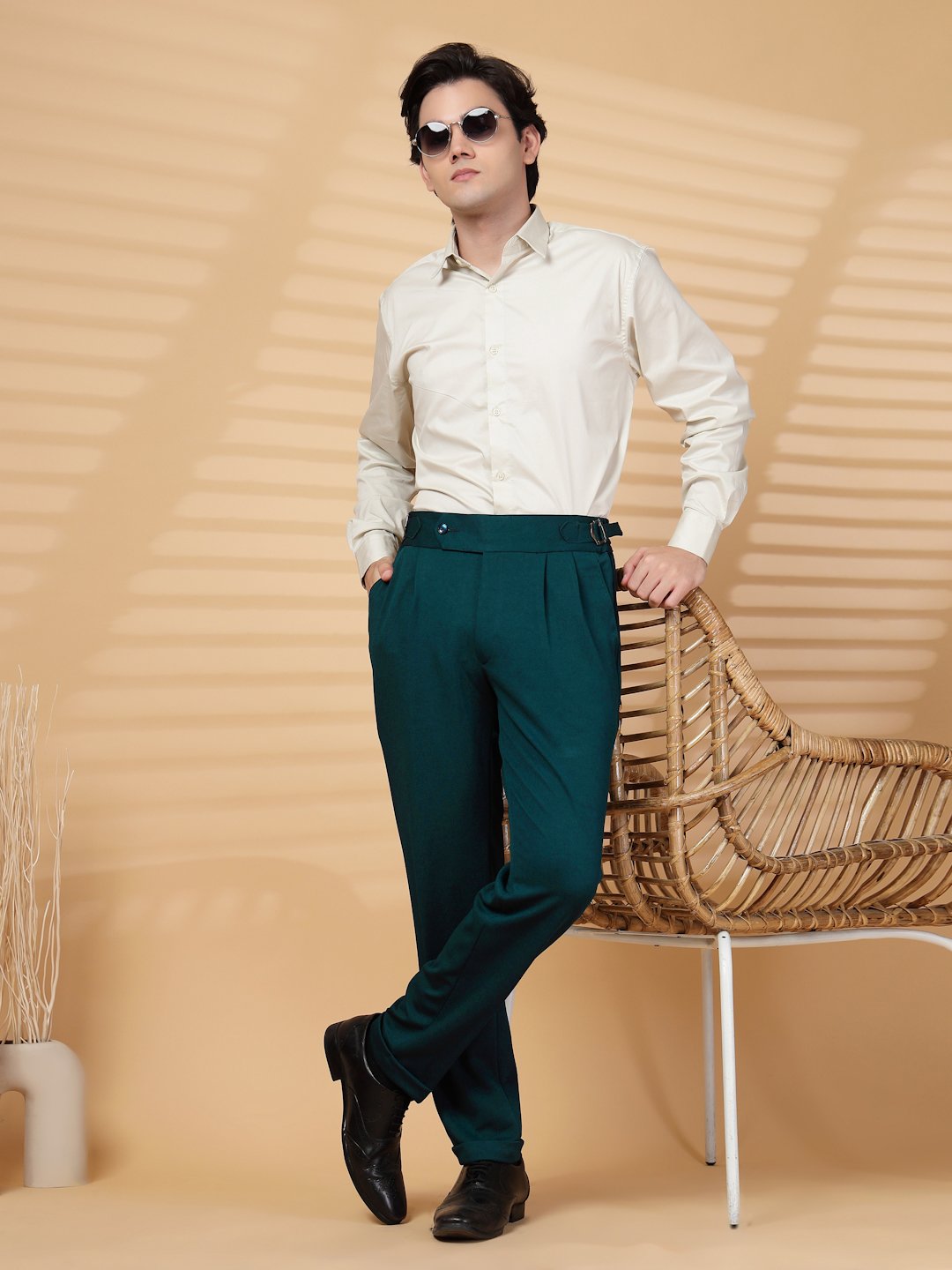 Green Lycra Cotton Comfort-Fit Solid Regular Formal Trouser