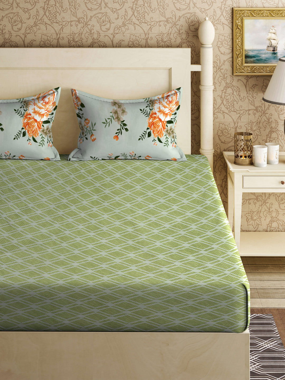 Klotthe Green Geometric 300 TC Cotton Blend Double Bedsheet with 2 Pillow Covers