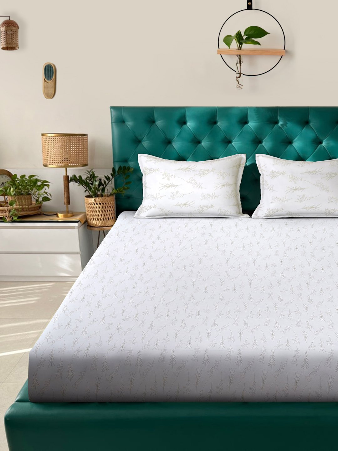 White Floral 400 TC Pure Cotton Super King Double Bedsheet with 2 Pillow Covers