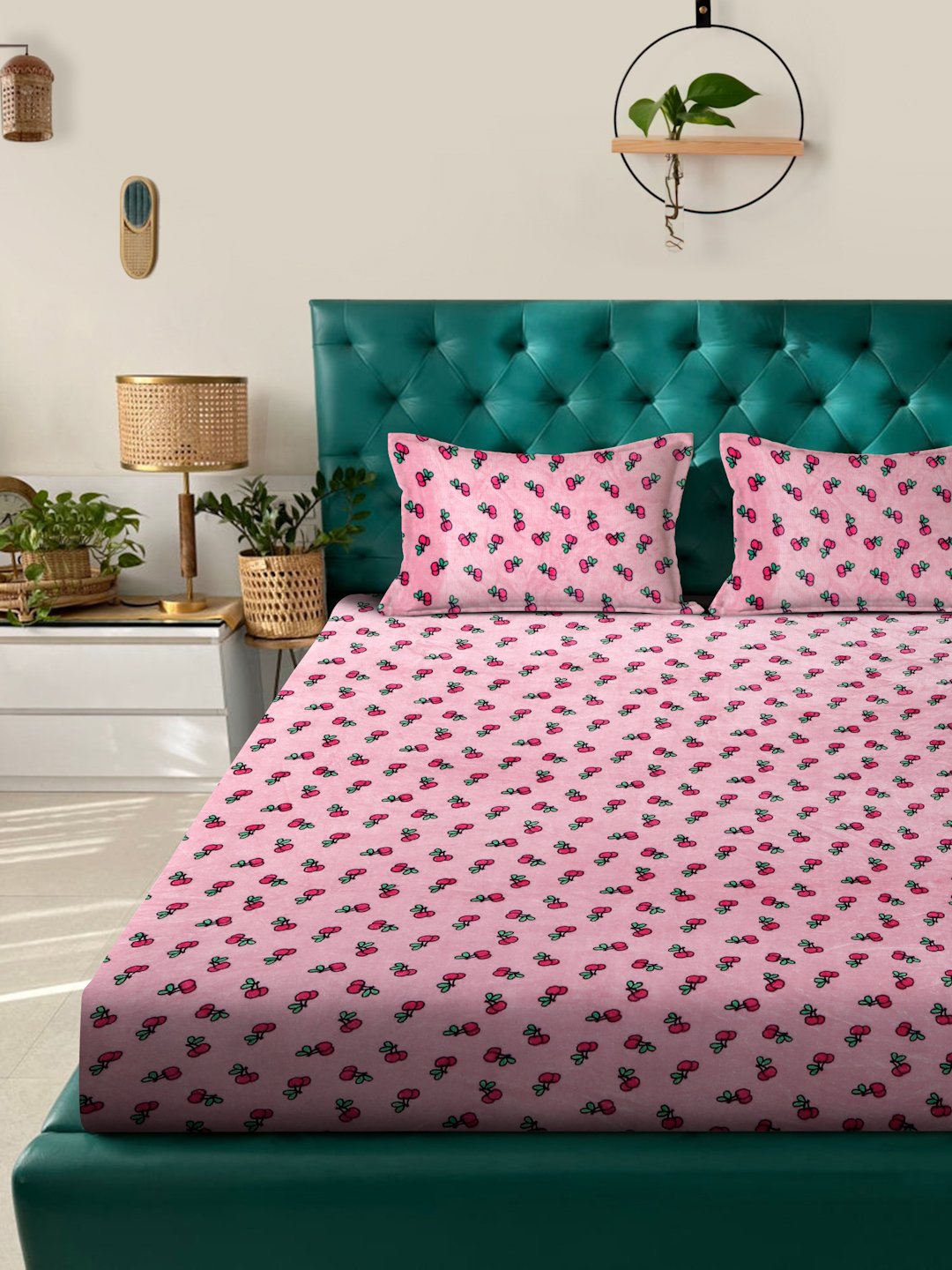 Pink Cartoon Characters Woolen Double Bed Sheet with 2 Pillow Covers