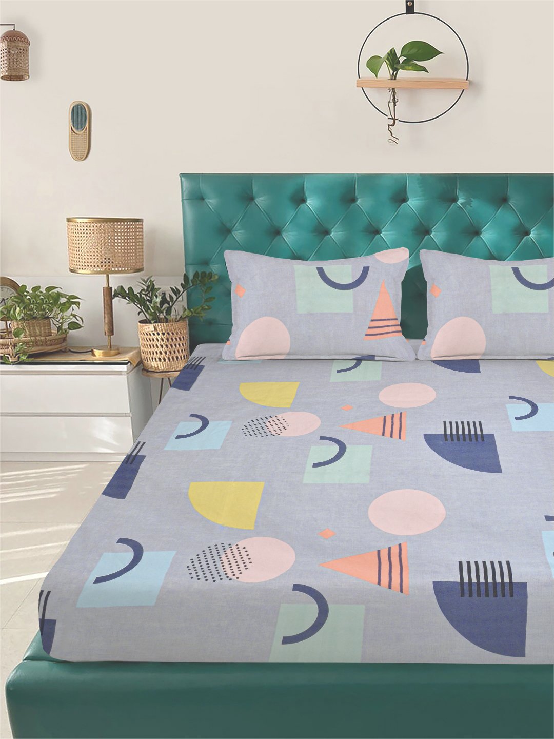 Grey Geometric 300 TC Cotton Blend Fitted Double Bedsheet with 2 Pillow Covers