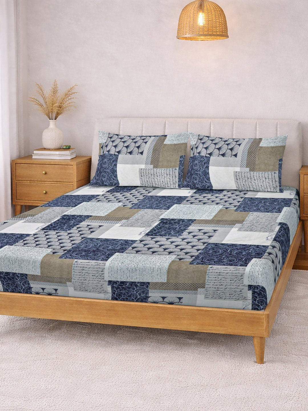 Multi Geometric Cotton Blend Double Bedsheet with 2 Pillow Covers