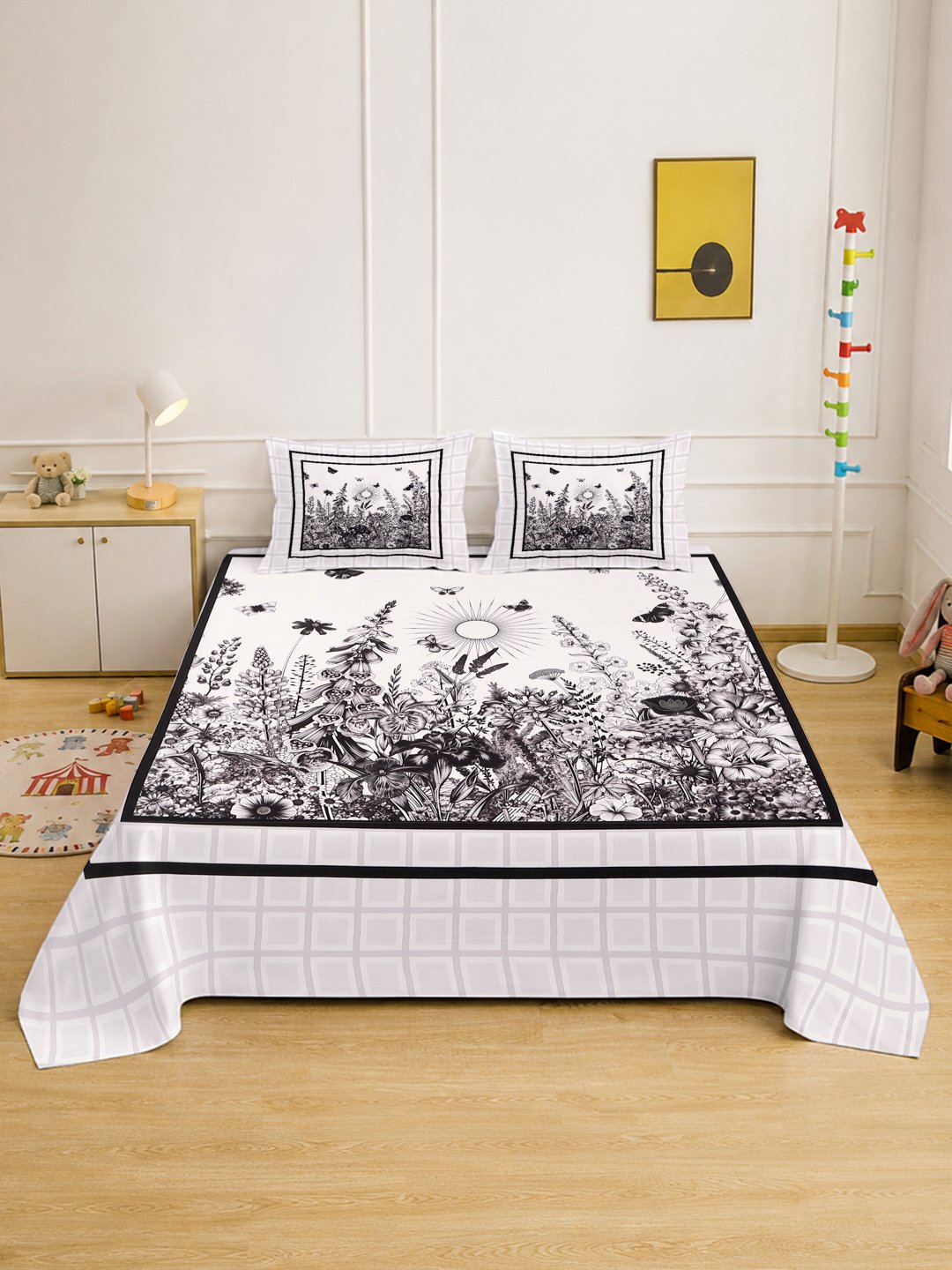 Digital White Floral Cotton Blend Double Bedsheet with 2 Pillow Covers