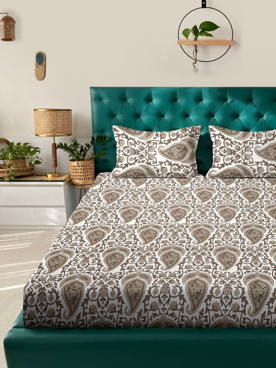 Begie Floral 300 TC Cotton Blend Double Bedsheet with 2 Pillow Covers