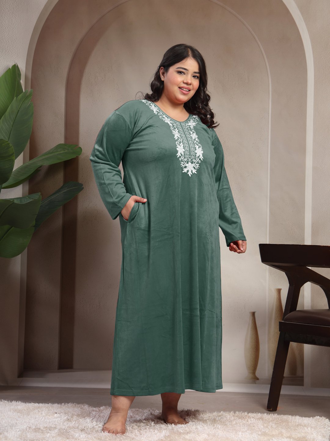 Klotthe Green Solid Soft touch Velvet Maxi Nightdress
