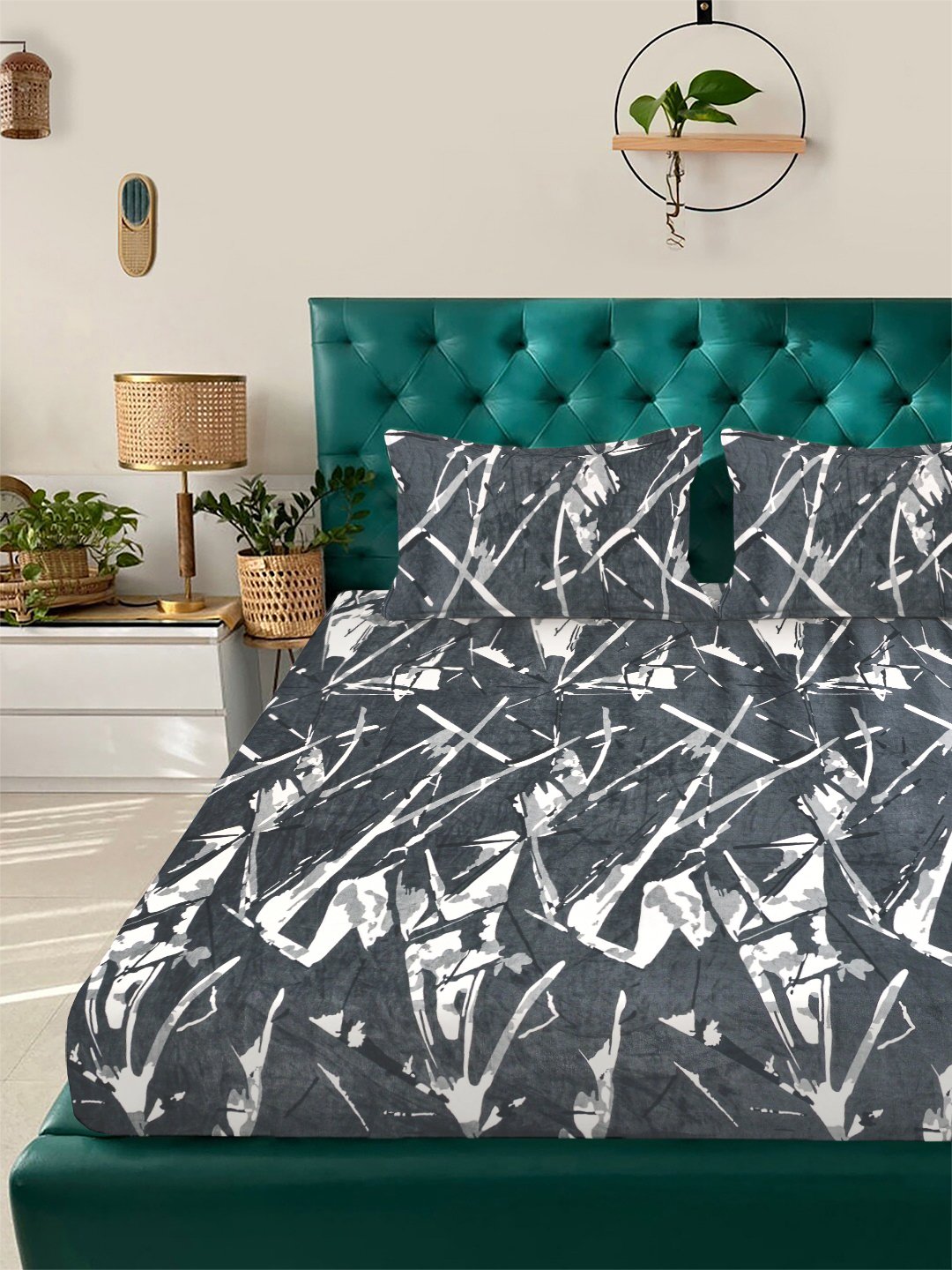 Grey Geometric Woolen Double Bedsheet with 2 Pillow Covers
