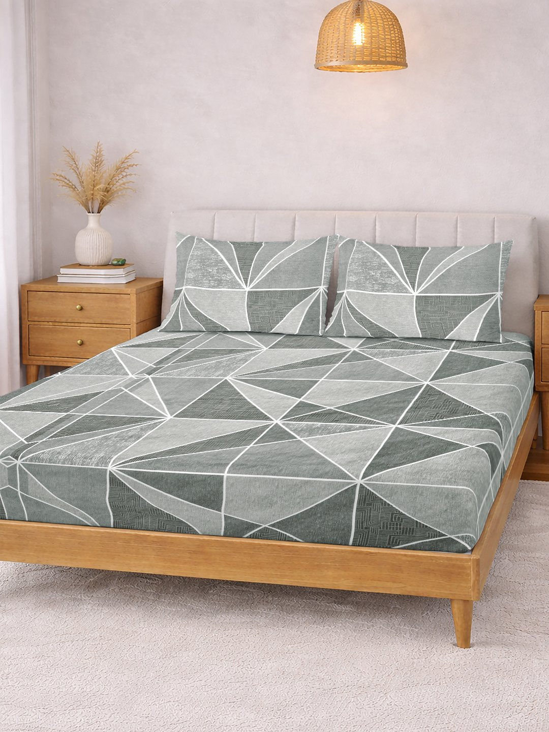 Grey Geometric Cotton Blend Double Bedsheet with 2 Pillow Covers