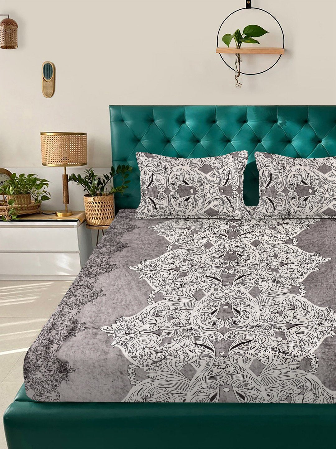 Beige Floral Super King Woolen Double Bedsheet with 2 Pillow Covers