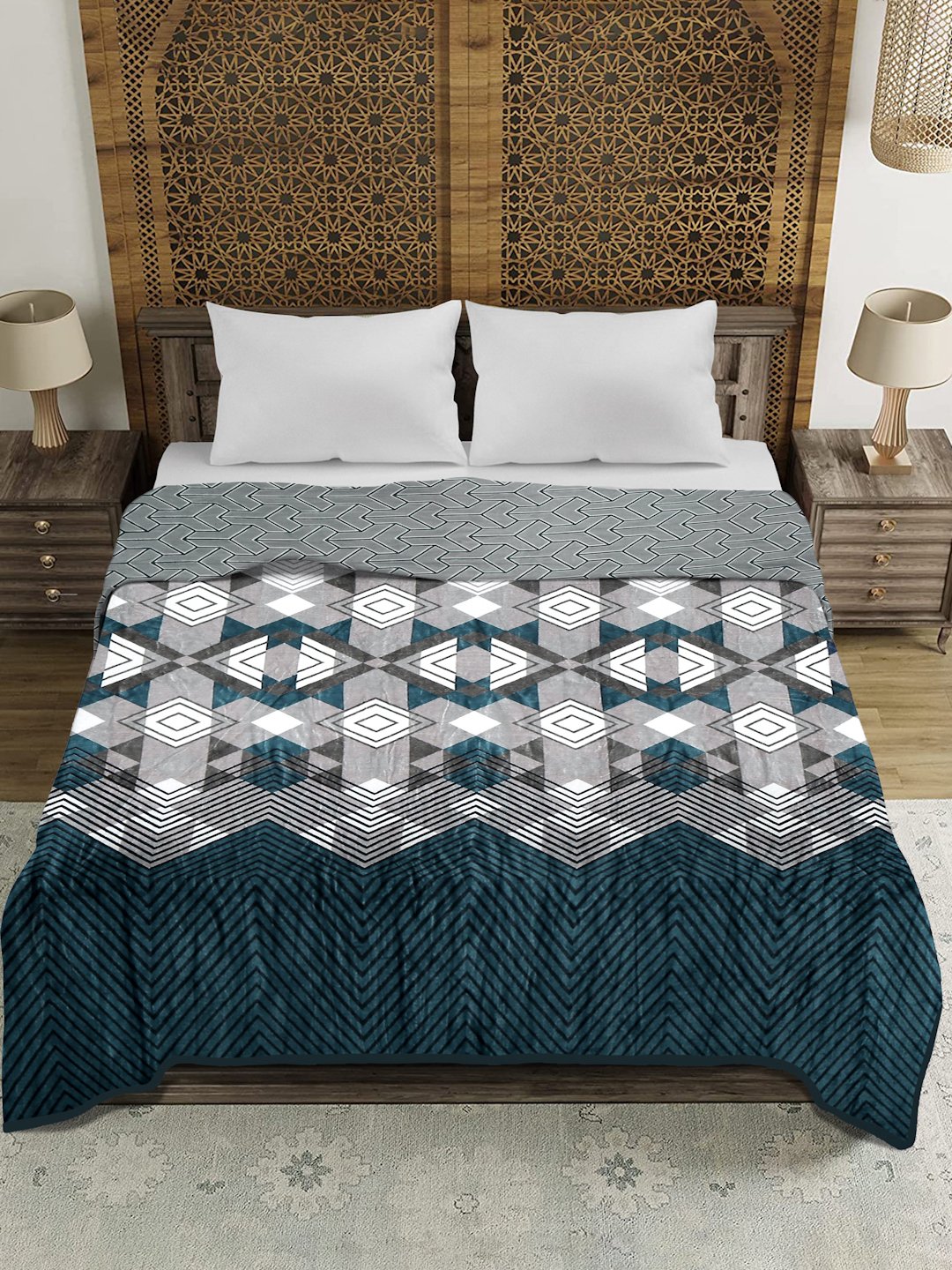 Multicolor Woolen Geometric Double Bed Dohar