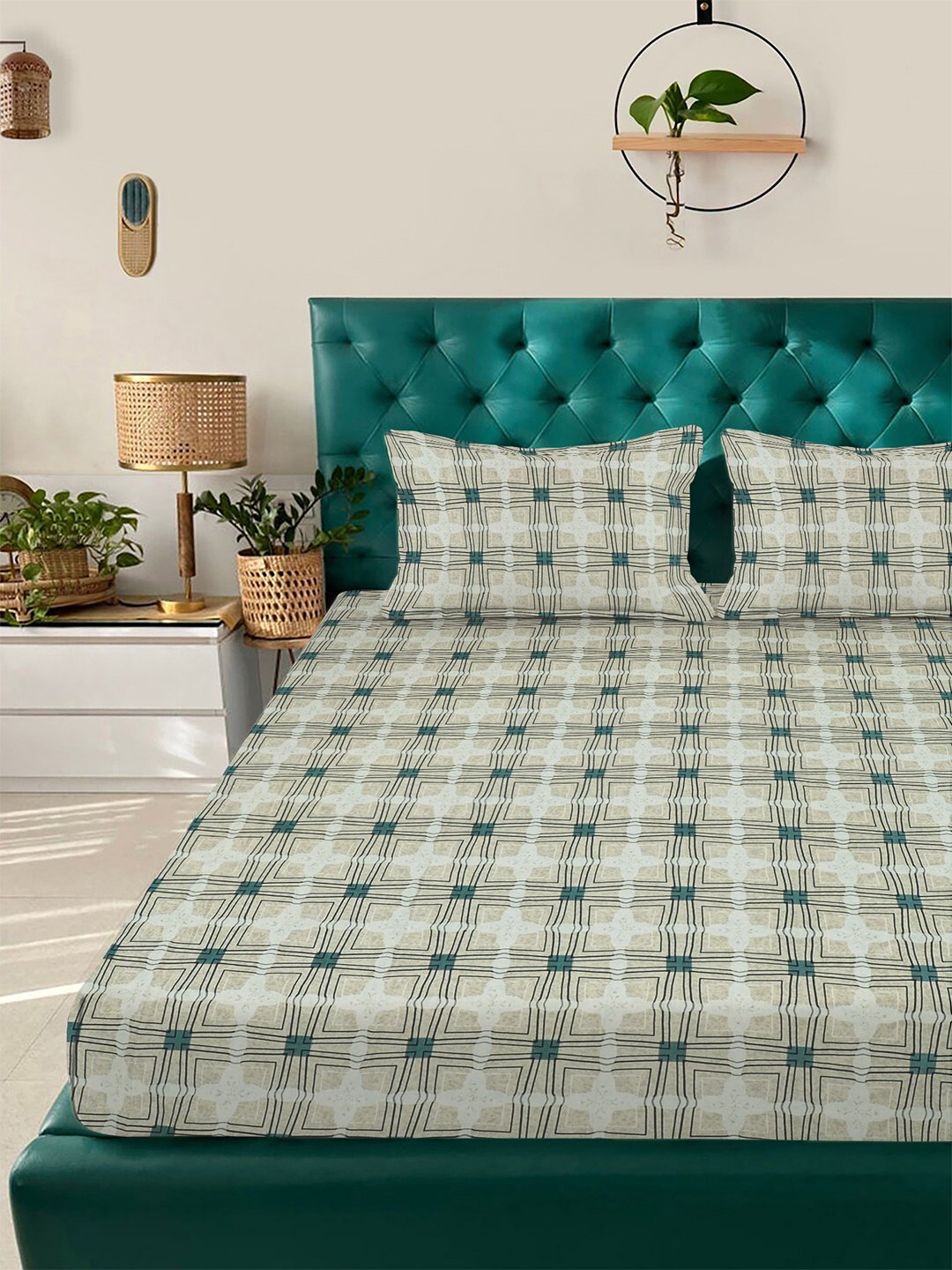 Green Geometric 300 TC Cotton Blend Fitted Double Bedsheet with 2 Pillow Covers