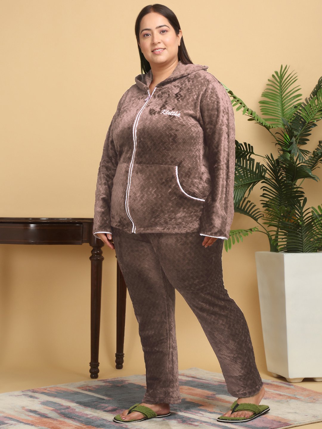 Women Brown Solid Hooded Woolen Night Suit