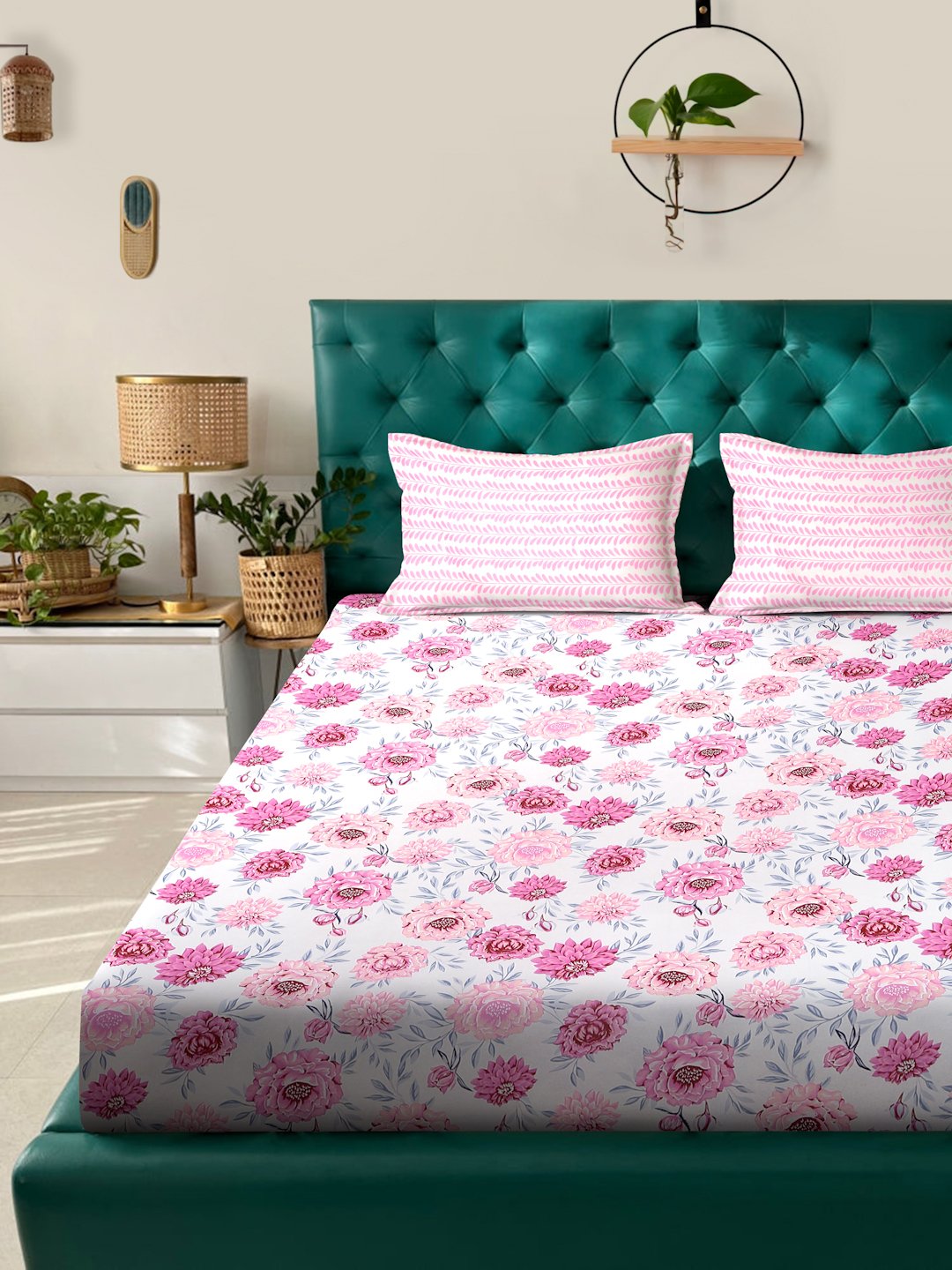 Pink Floral 300 TC Cotton Blend Fitted Double Bedsheet in Book Fold Packing