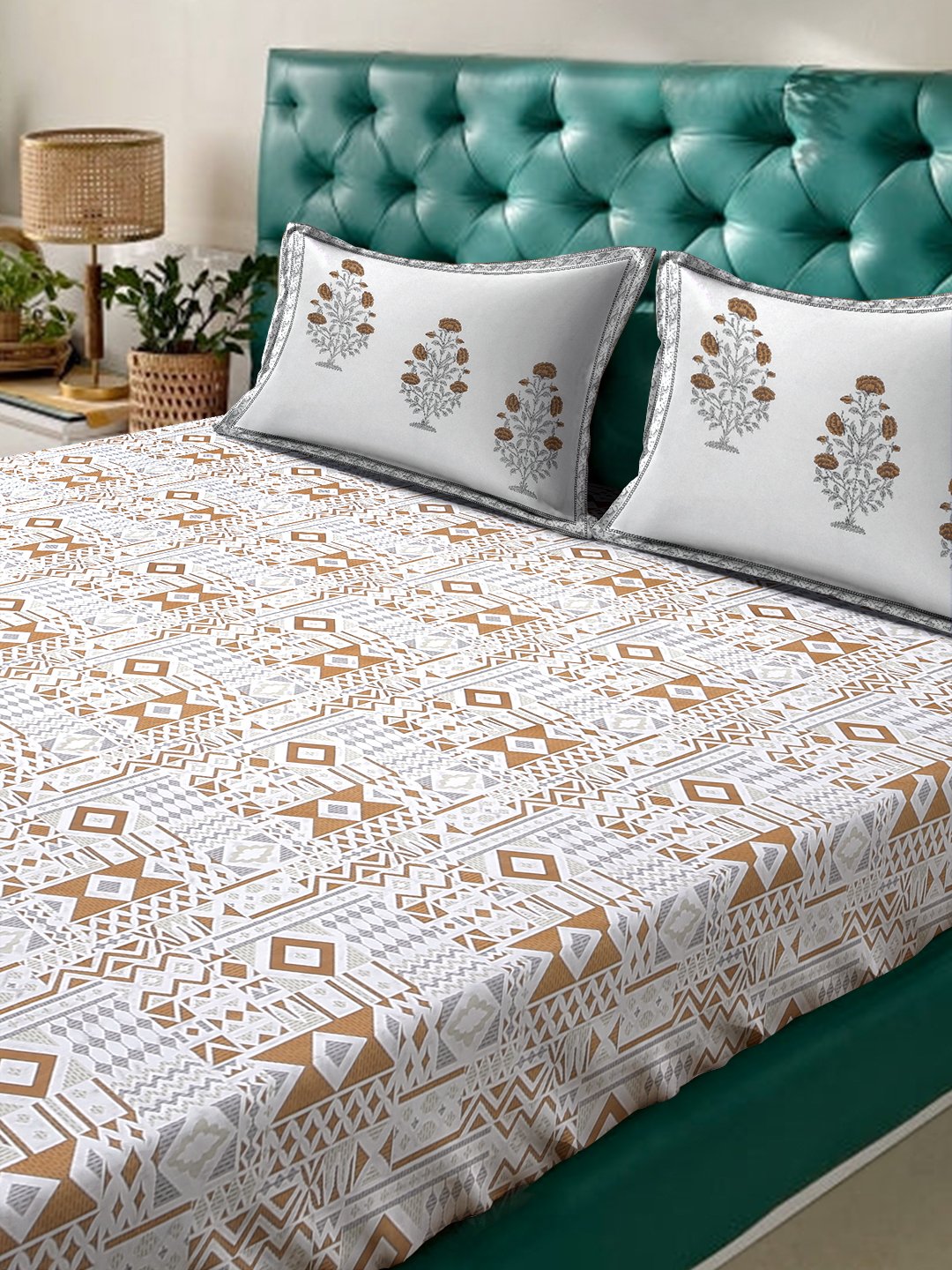 Mustard Geometric 400 TC Pure Cotton Super King Double Bedsheet with 2 Pillow Covers