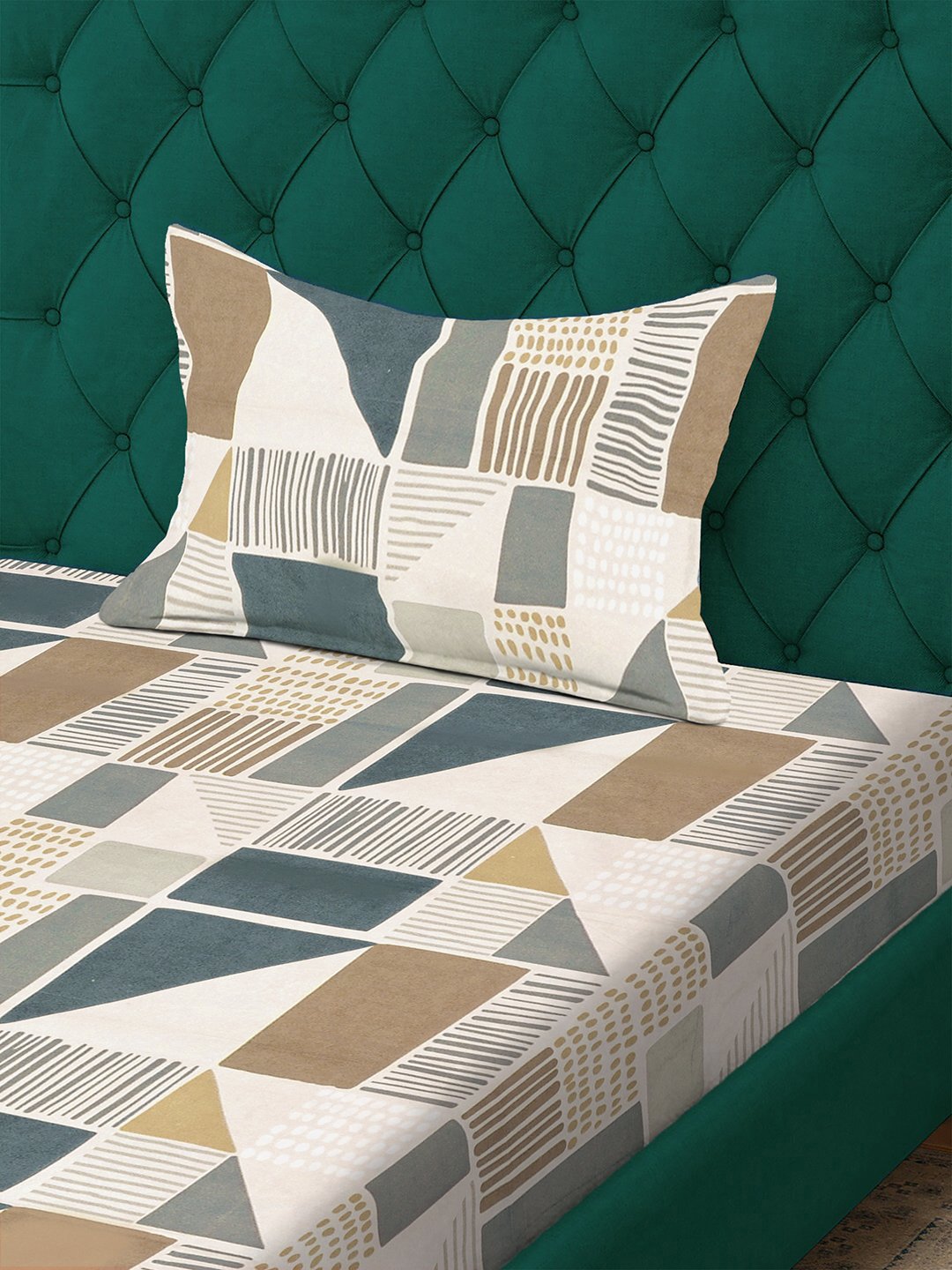 Multi Geometric 300 TC Cotton Blend Single Bedsheet with Pillow Cover