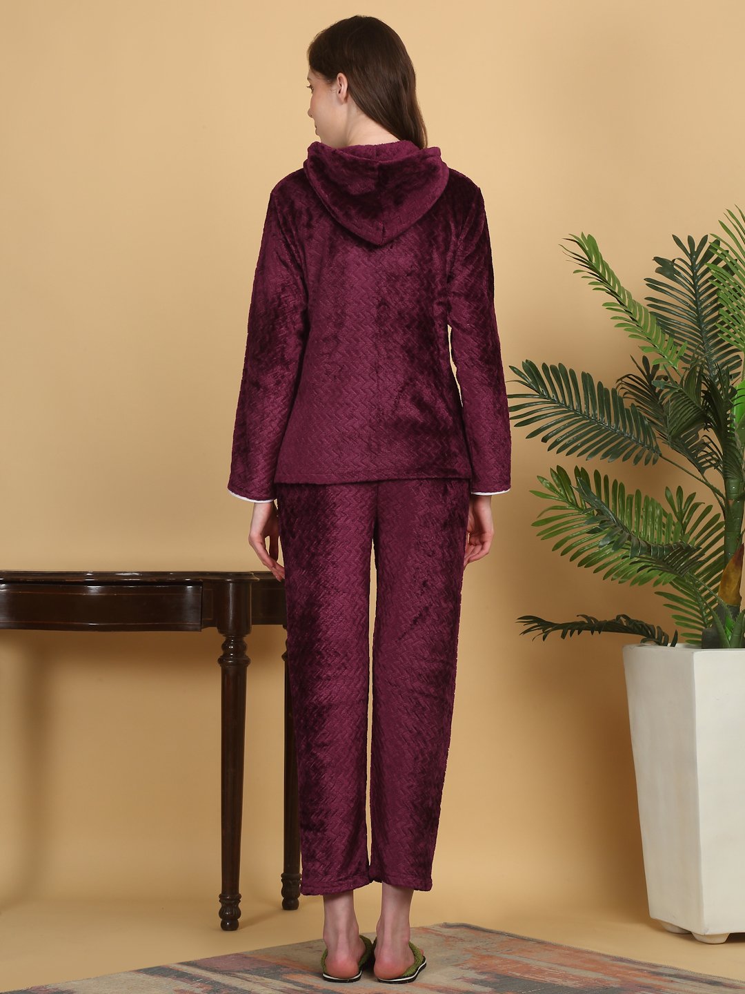 Women Maroon Solid Hooded Woolen Night Suit