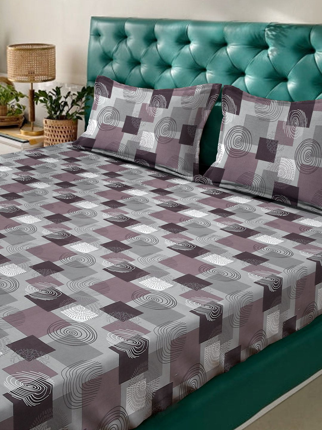 Purple Geometric 400 TC Pure Cotton Double Bedsheet with 2 Pillow Covers