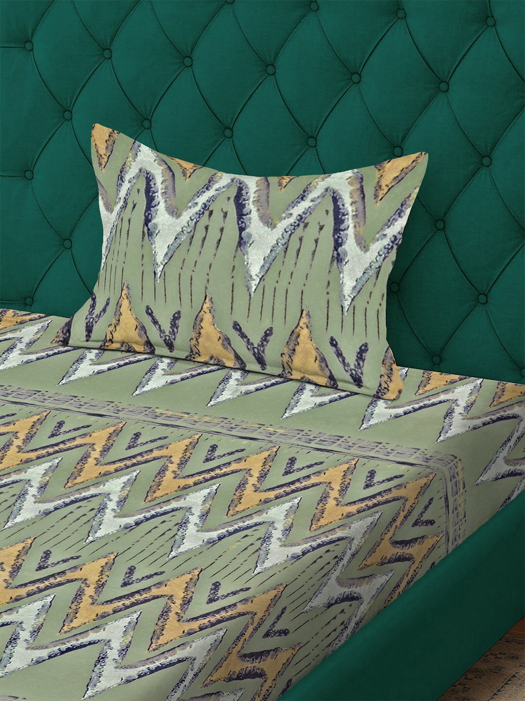 Green Geometric 300 TC Cotton Blend Fitted Single Bedsheet with Pillow Cover