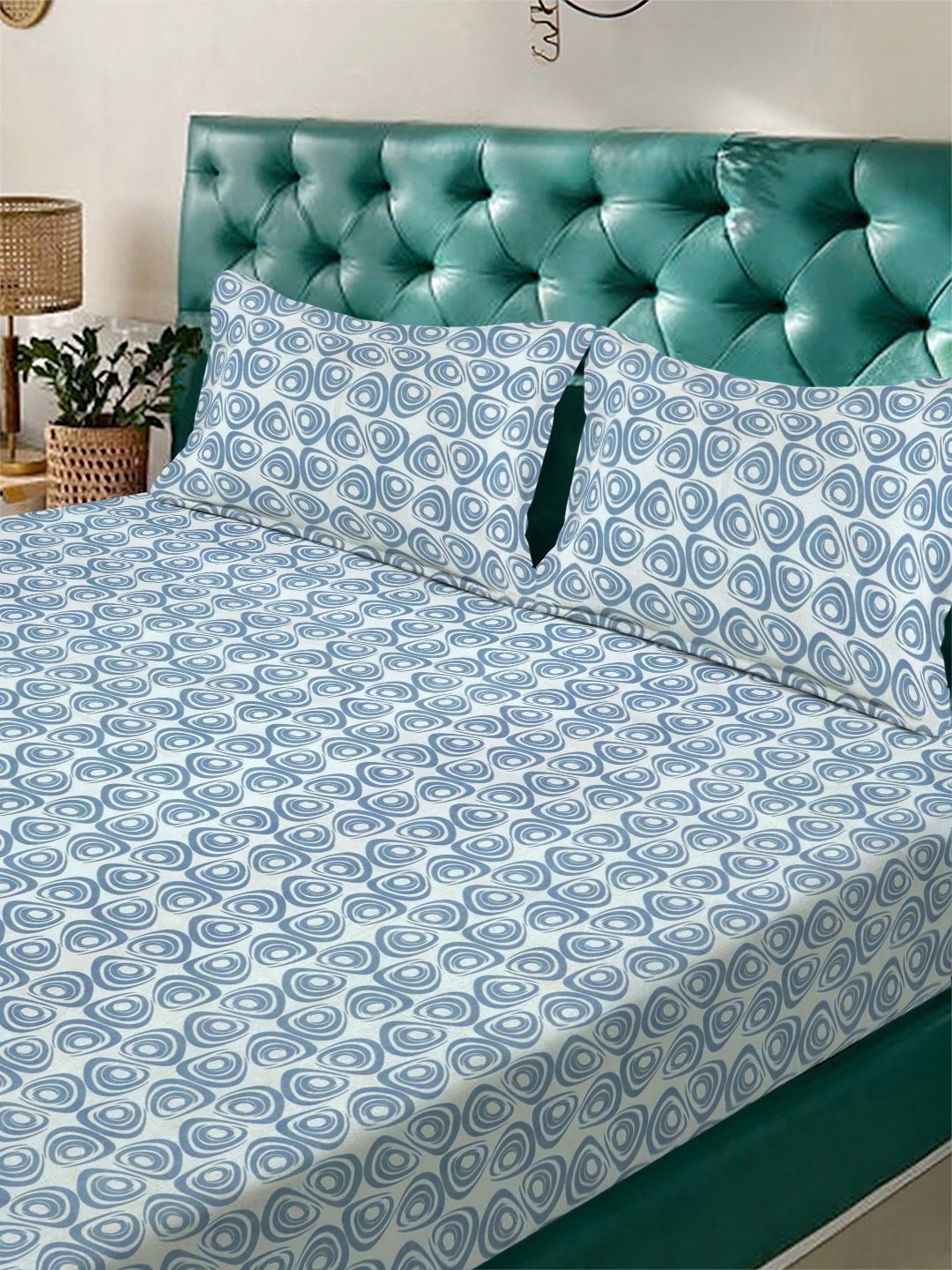 Blue Geometric 300 TC Cotton Blend Double Bedsheet with 2 Pillow Covers