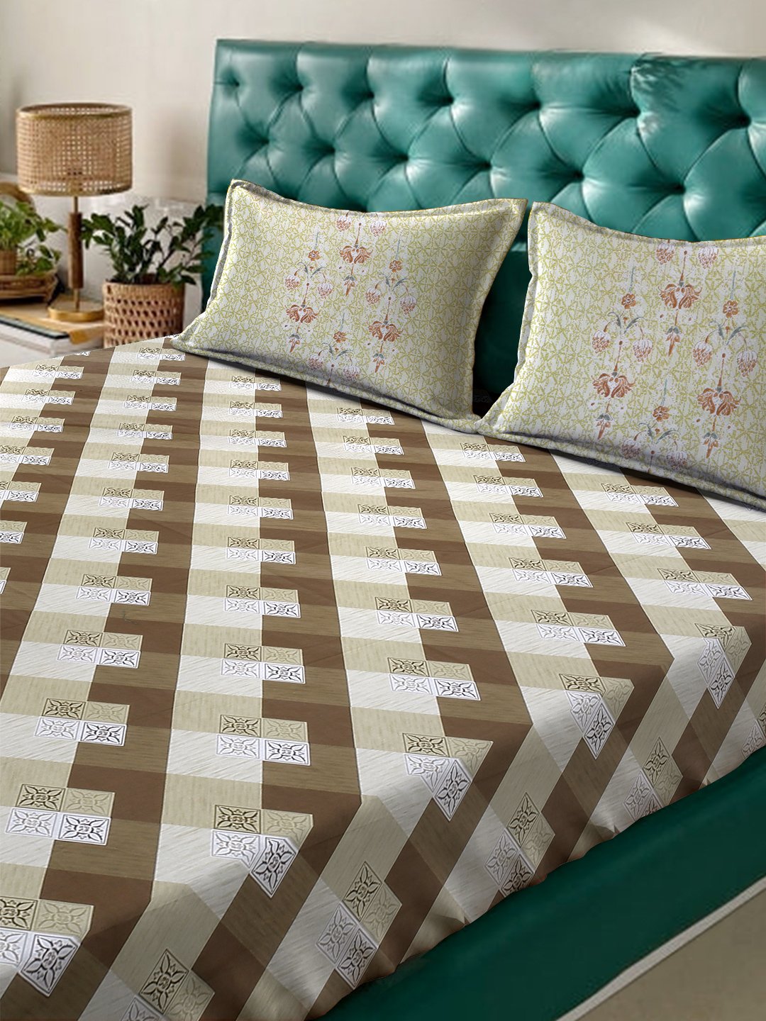Brown Geometric 400 TC Pure Cotton Super King Double Bedsheet with 2 Pillow Covers