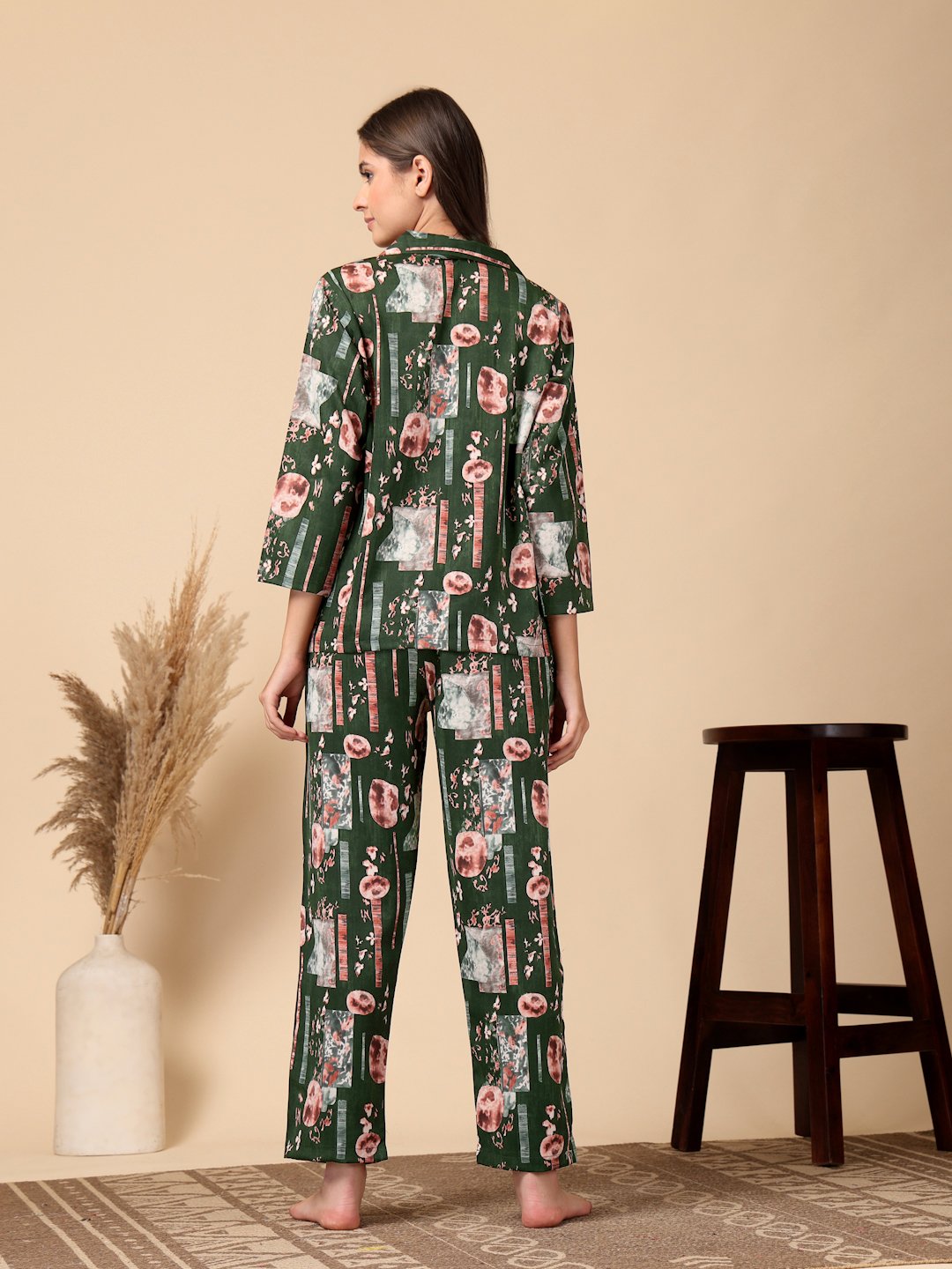 Green Geometric Cotton Blend Women Night Suit