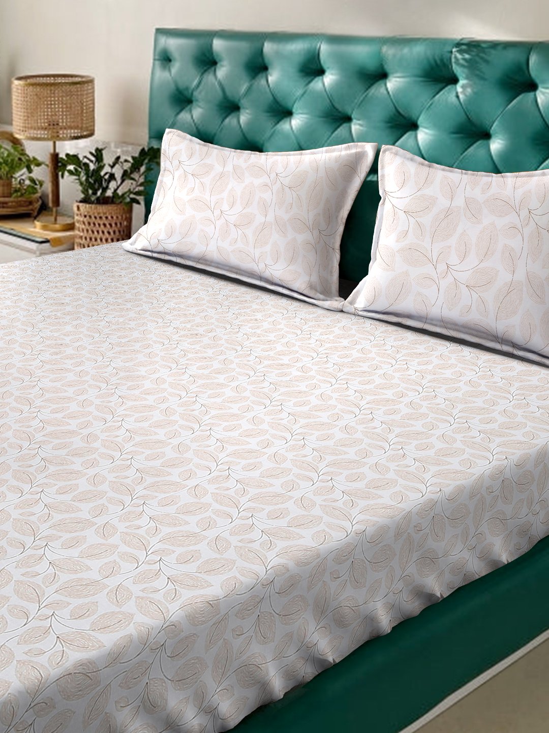 White Floral 400 TC Pure Cotton Super King Double Bedsheet with 2 Pillow Covers