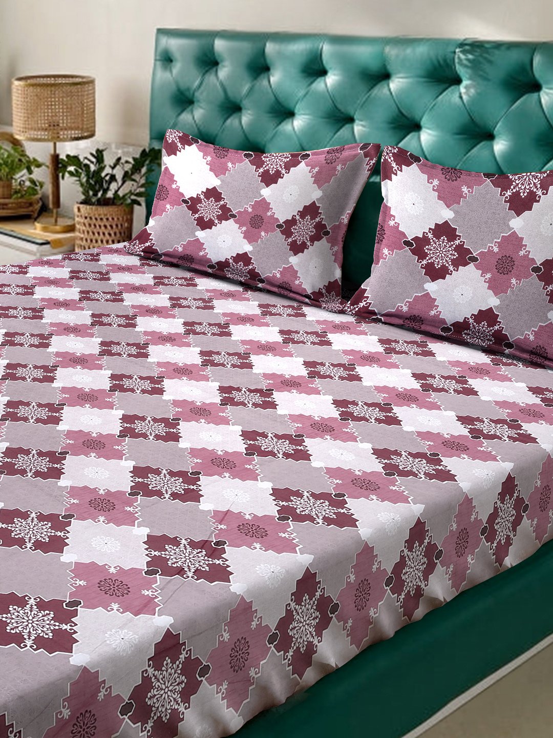 Pink Geometric 400 TC Pure Cotton Fitted Double Bedsheet with 2 Pillow Covers